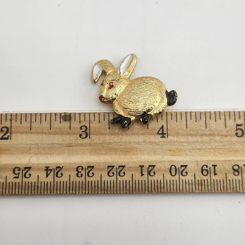 Vintage Pressed Metal Tin Bunny Rabbit Brooch Pin‎